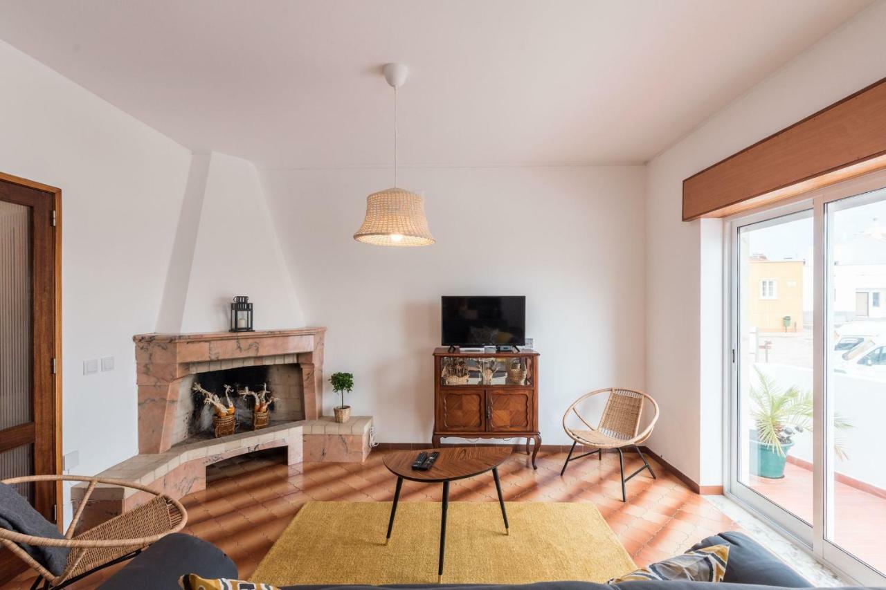 Lovelystay - 3 Bedroom Apartment In Vila Do Bispo Exterior photo